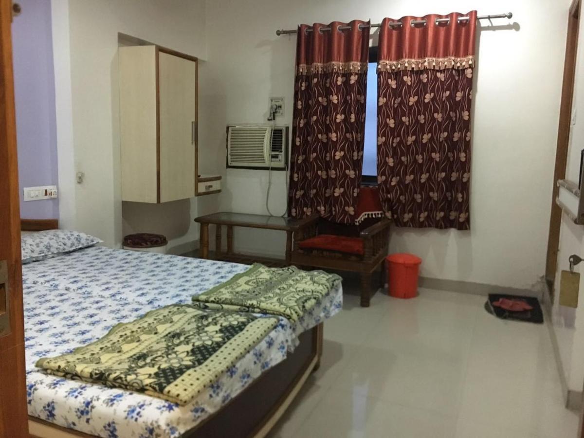 Hotel Sairaj Palace Shirpur Εξωτερικό φωτογραφία